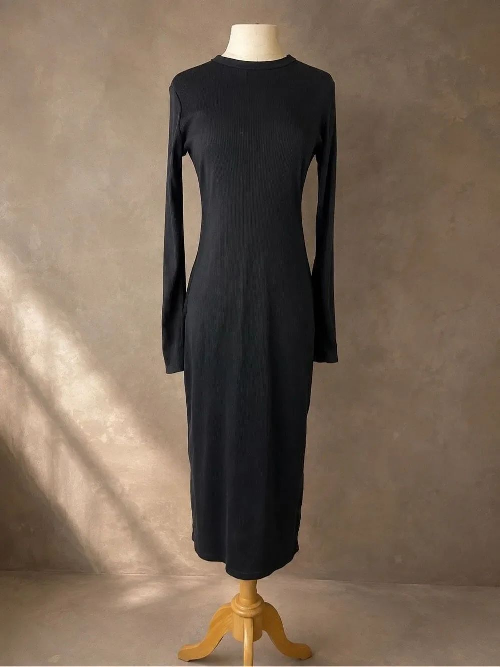 Uniqlo Size S Black Ribbed Long Sleeve Fitted Midi Dress Side Slit